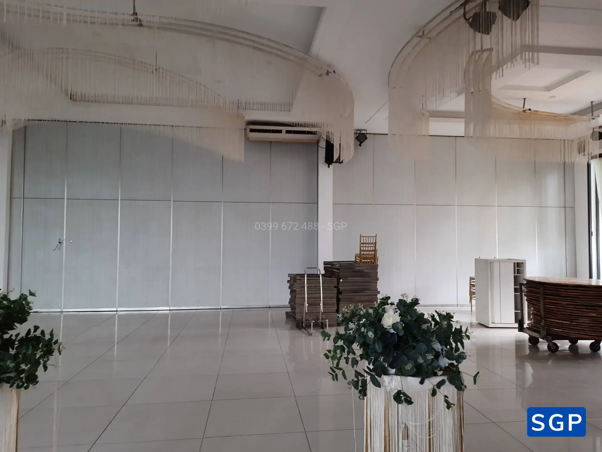 sữa chữa 2 dãy vách ngăn di động cho hàng tiệc cưới - 5