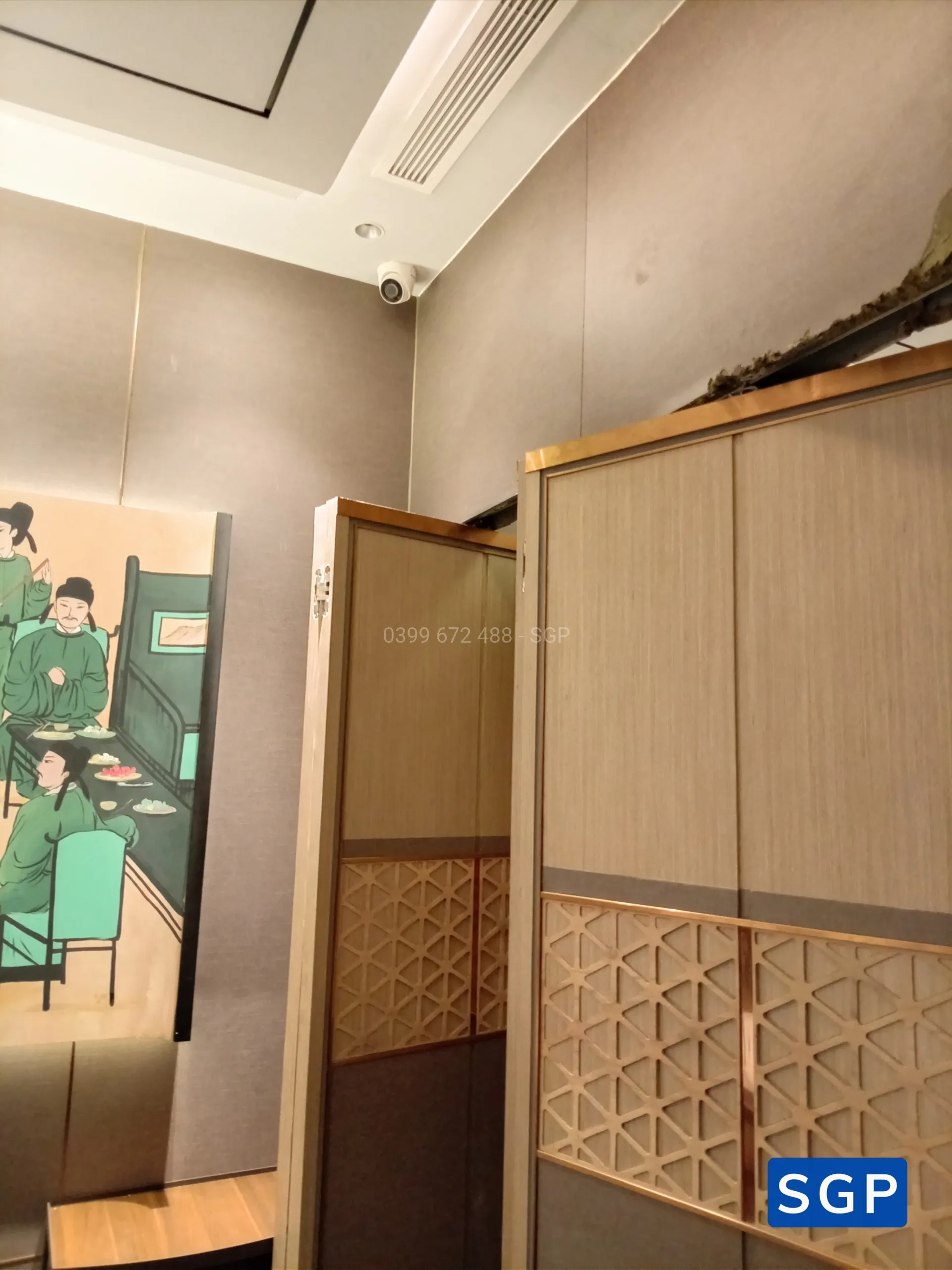 Sửa vách di động cho quán lẩu gần sân bay