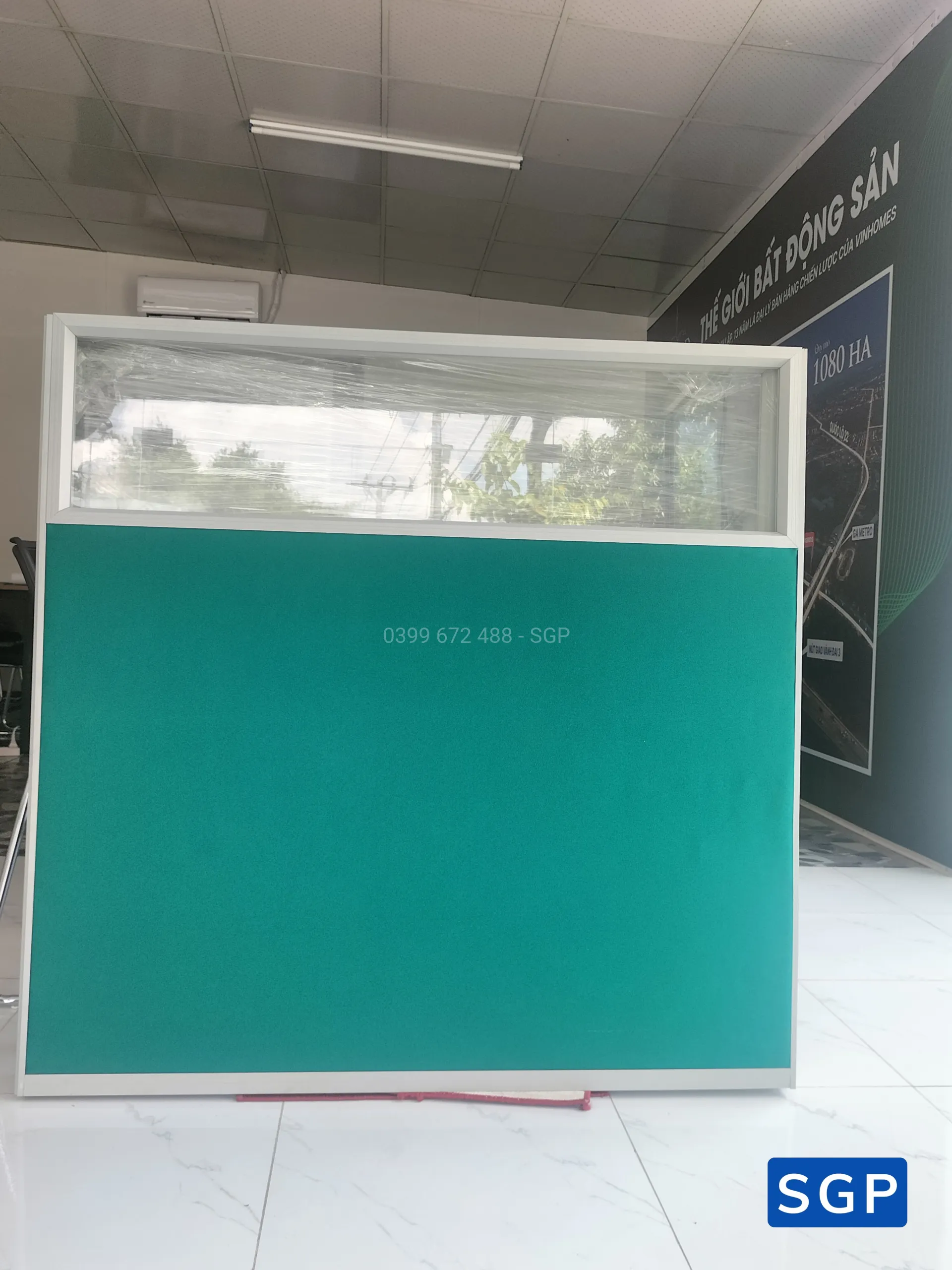 Lắp vách ngăn lửng cho công ty bất động sản ở Hóc Môn - 12