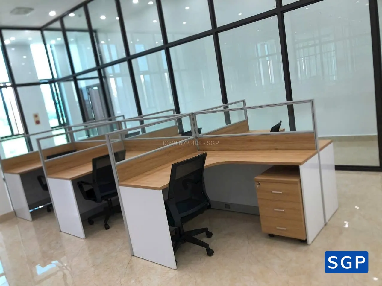 cụm bàn làm việc có vách ngăn - 2