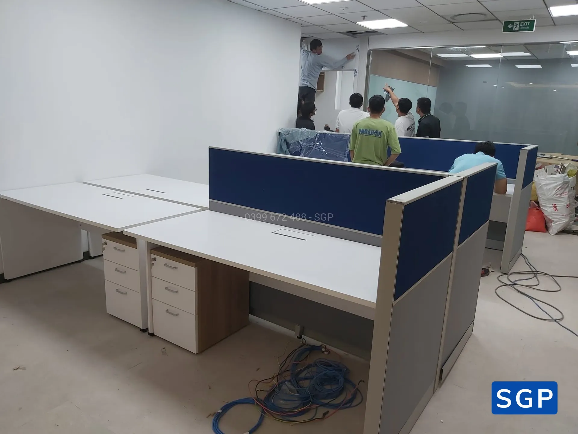 vách nỉ 2 múi xanh dương và xám ghi - 3