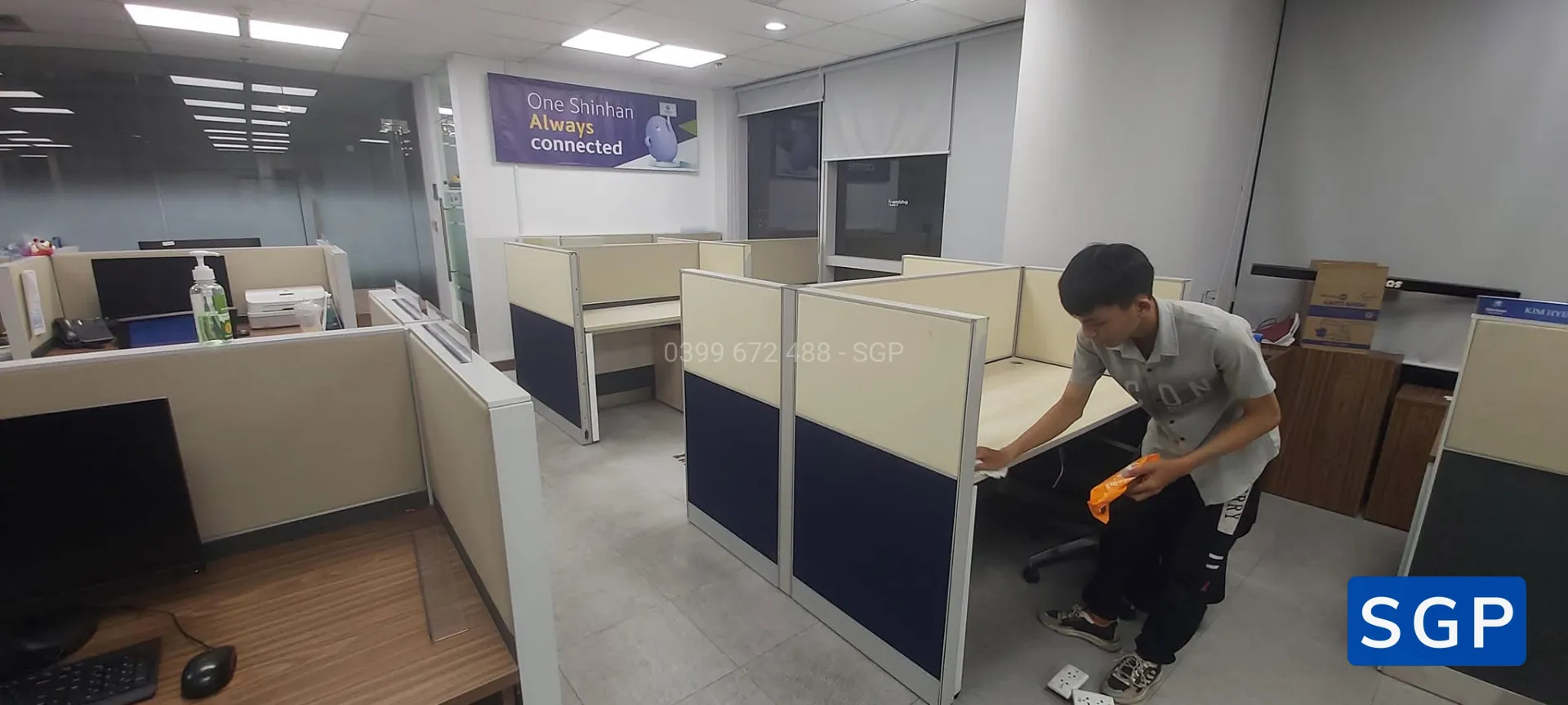 lắp đặt vách ngăn nỉ 2 múi cho công ty tại Long An - 4