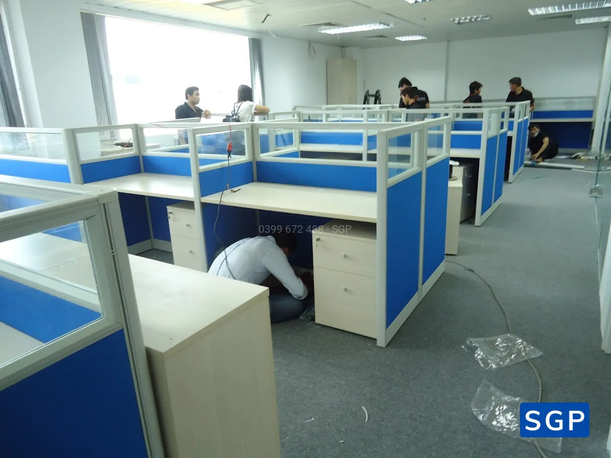 Sản xuất và lắp đặt vách nỉ kính - 3