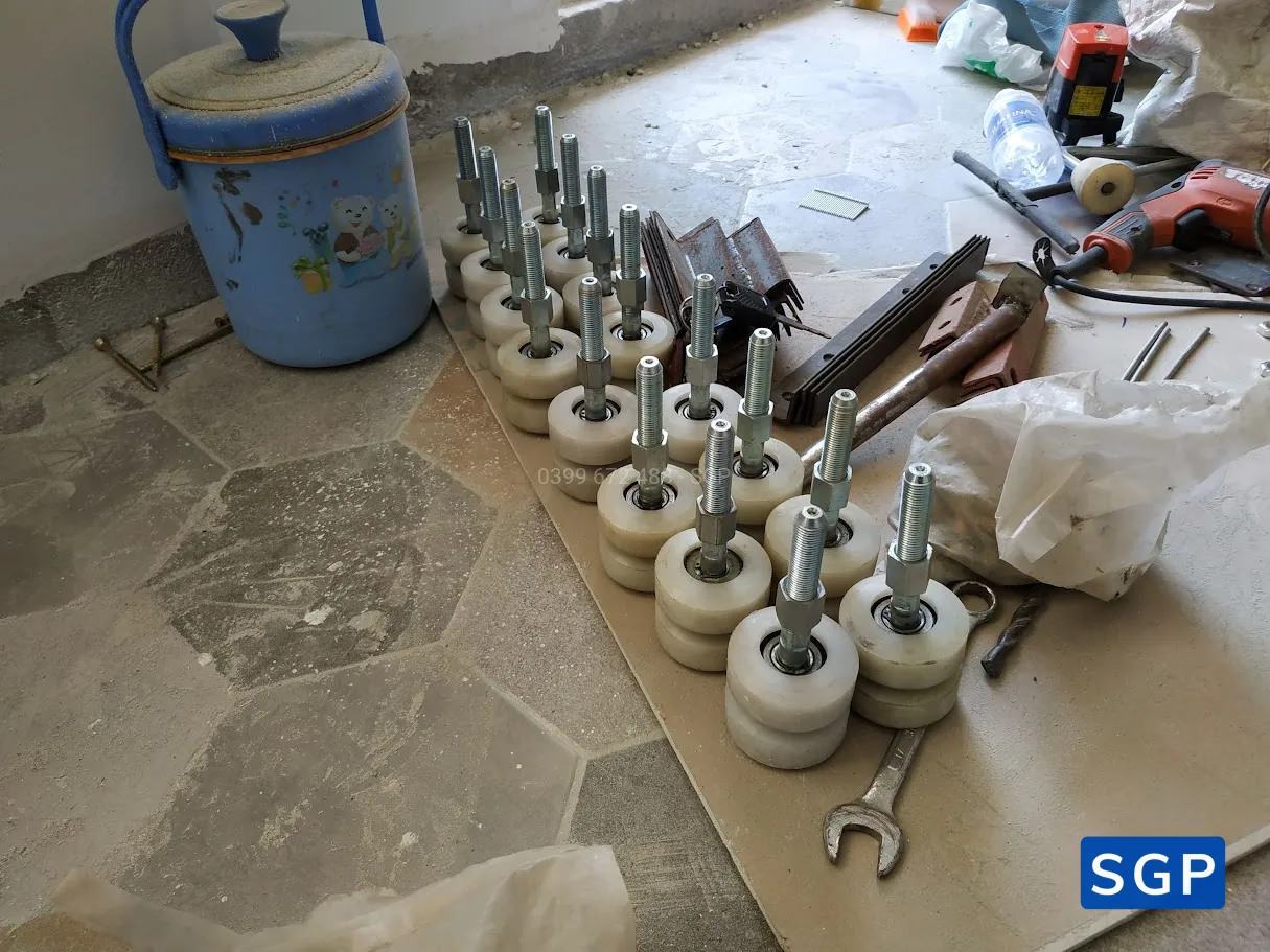 Sản xuất và lắp đặt vách di động cho nhà hàng - 2