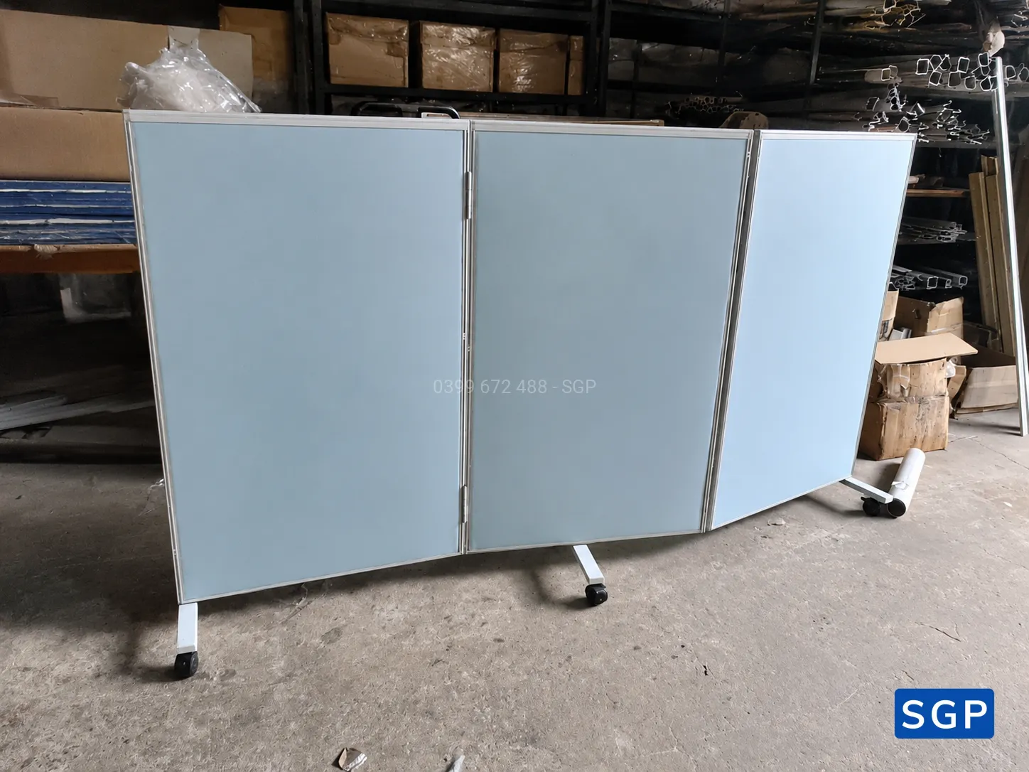 Sản xuất vách ngăn có bánh xe vải nỉ màu xanh - 2