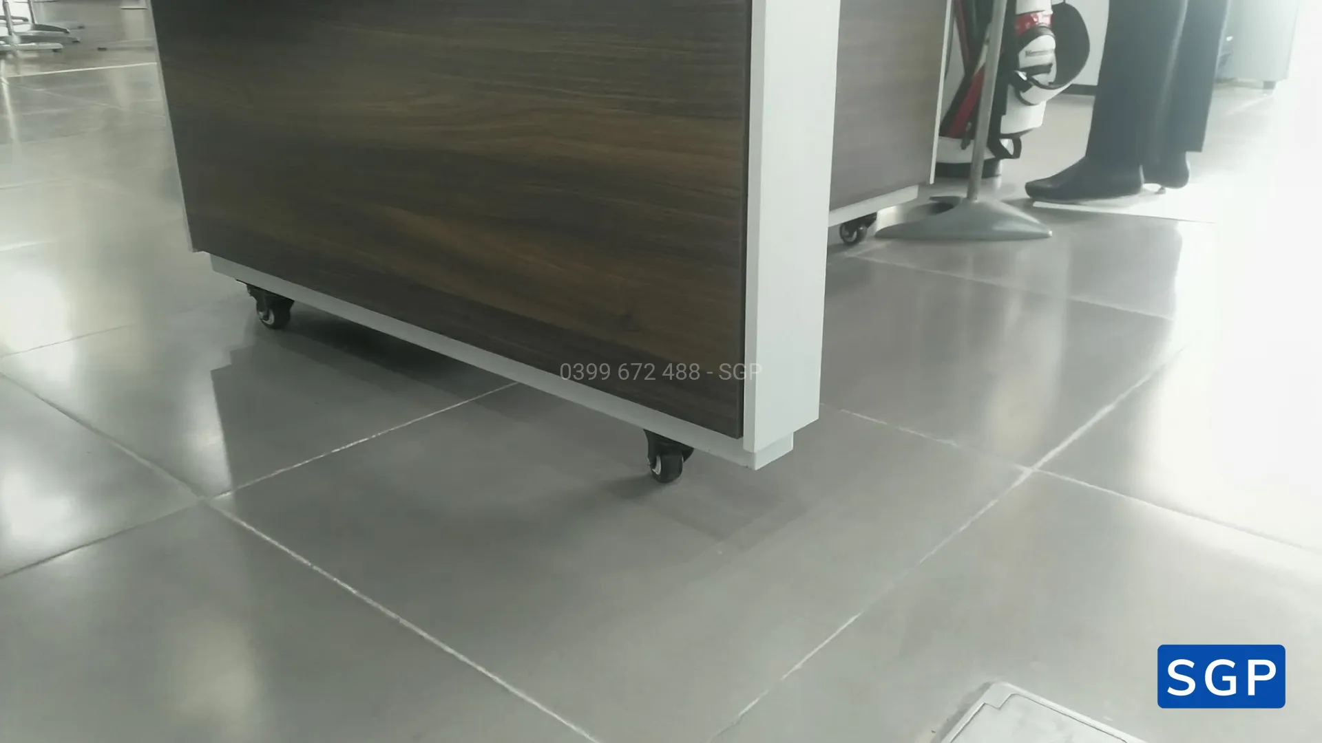 sửa vách ngăn có bánh xe - 5