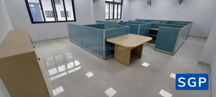 lắp đặt vách ngăn nỉ hệ 50 tạo sự riêng tư