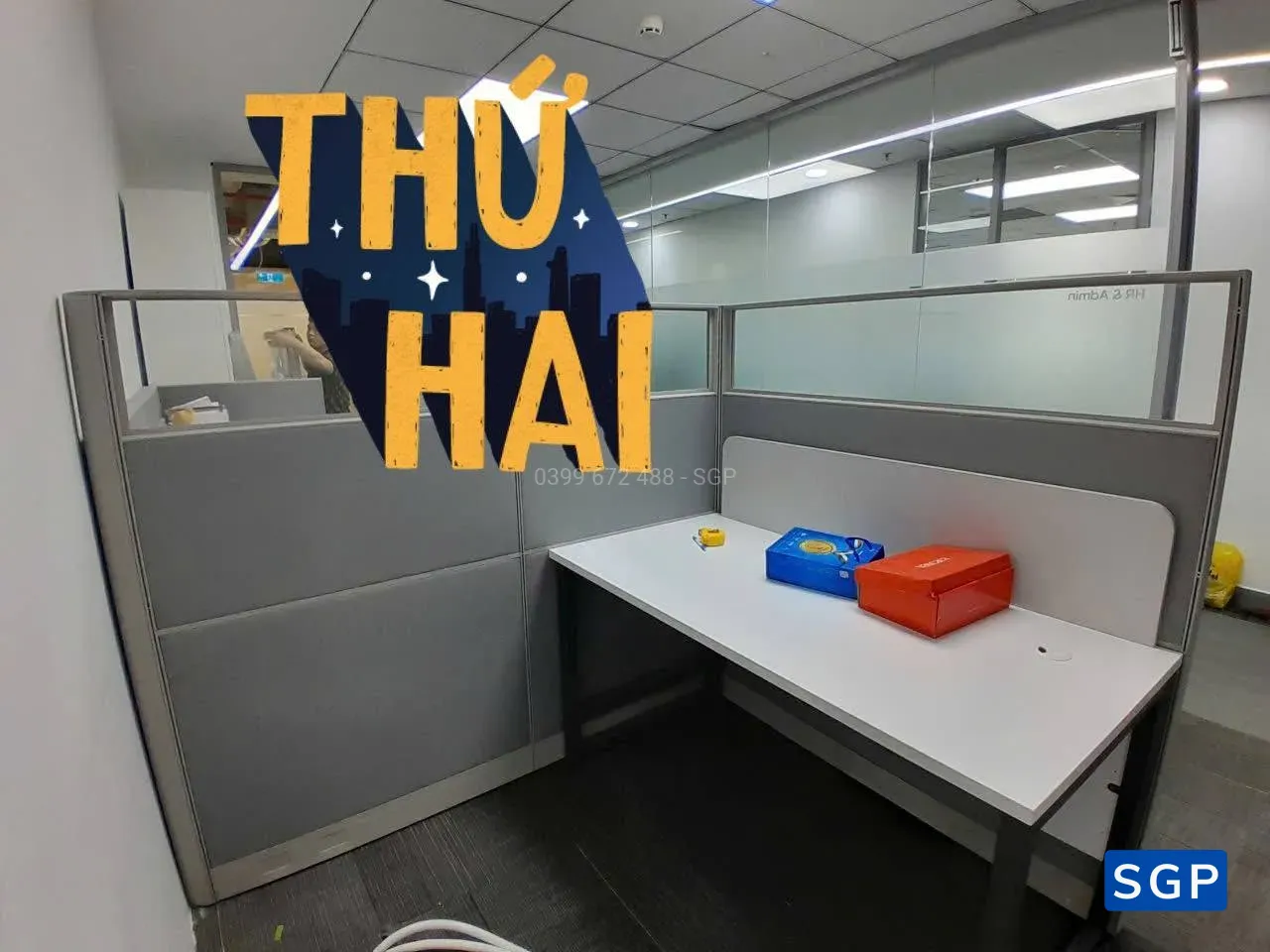 Hoàn thiện vách ngăn lửng nỉ kính - 2