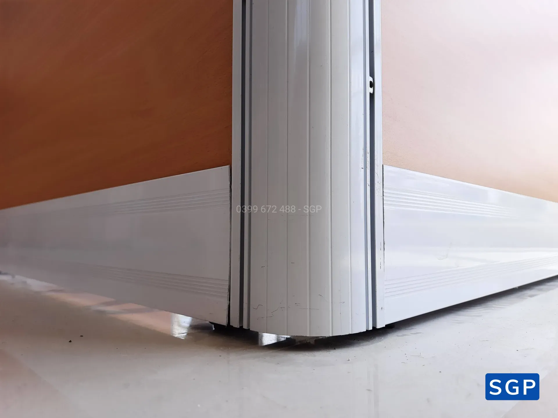 hoàn thiện vách ngăn bàn làm việc gỗ kính cho ngân hàng chi nhánh tại Đồng Nai - 20