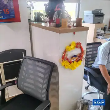 Cải tạo văn phòng và lắp đặt nội thất cho công ty ở đường Phổ Quang