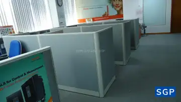 Sản xuất và lắp đặt vách nỉ