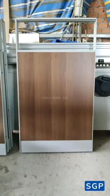 Sản xuất vách ngăn gỗ kính cho cửa hàng nội thất