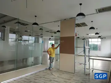 Sản xuất và lắp đặt vách di động
