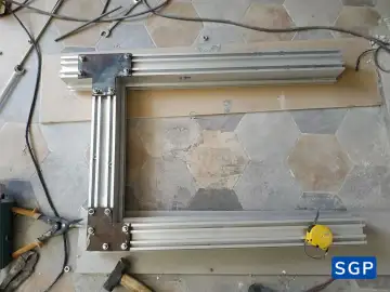 Sản xuất và lắp đặt vách di động cho nhà hàng
