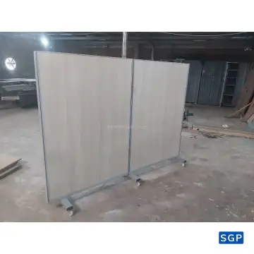 Sản xuất vách ngăn có bánh xe