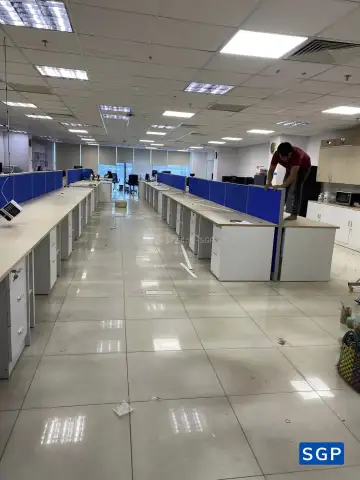 lắp đặt vách ngăn nỉ hệ 50 tạo sự riêng tư