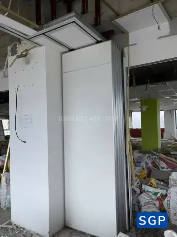 Thi công vách di động màu trắng