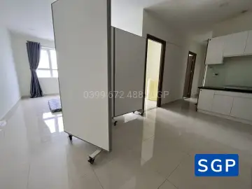Giao vách ngăn có bánh xe màu trắng