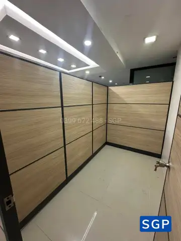 vách ngăn lửng vân gỗ