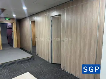 Hoàn thiện bộ vách di động có cửa