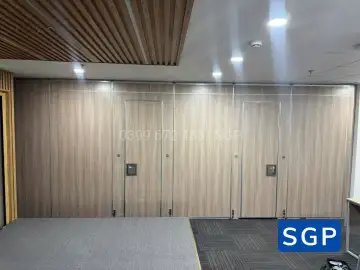 Hoàn thiện bộ vách di động có cửa