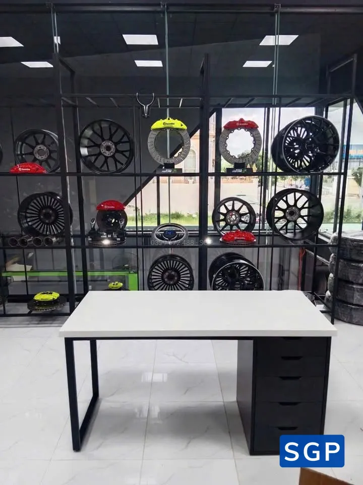 Bàn Ikea W600