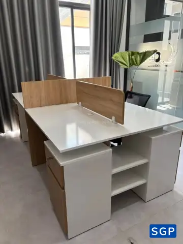 Bàn làm việc chân gỗ 4 người ngồi 1
