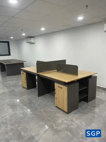 Bàn làm việc chân gỗ 4 người ngồi 7